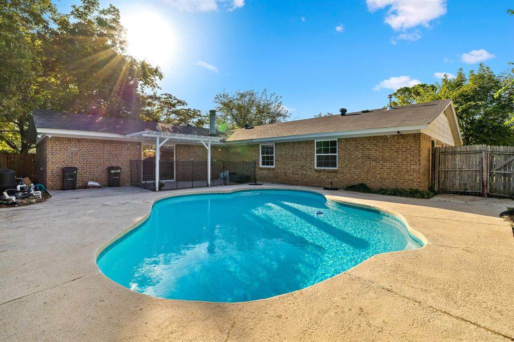 512 Saddle Ridge Lane - Photo 1