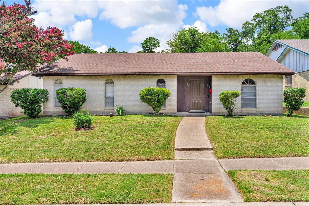 213 Colonel Drive - Photo 1