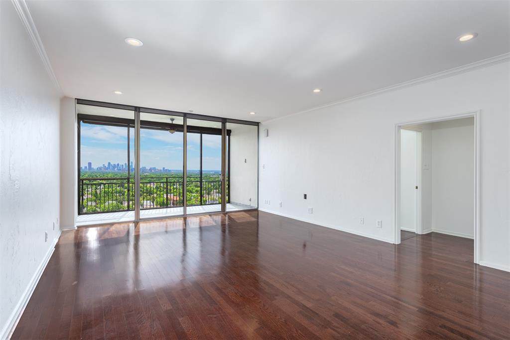 6335 Northwest Highway - Photo 1