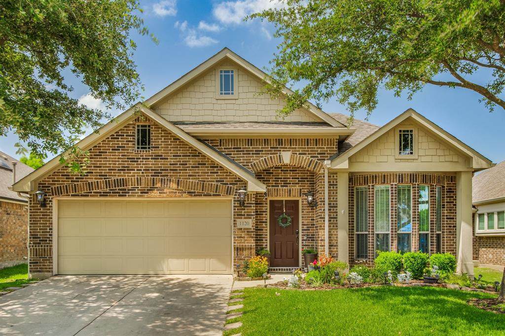 1120 Ainsworth Drive - Photo 1