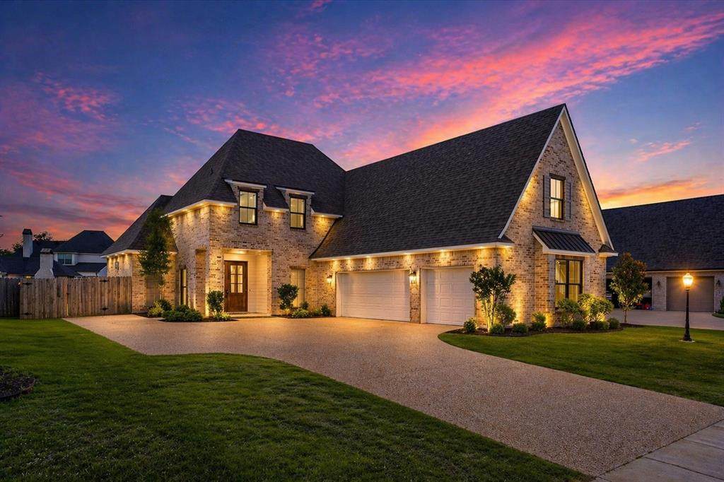 628 Dumaine Drive - Photo 1
