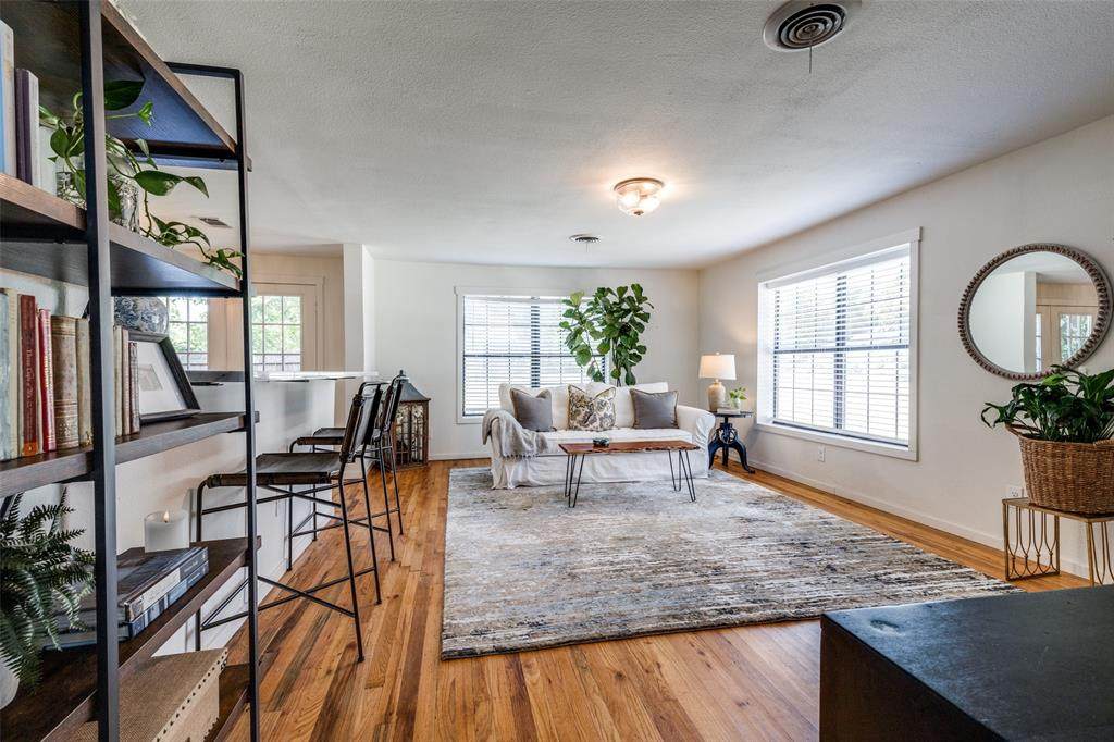 5415 Dartmouth Avenue - Photo 1