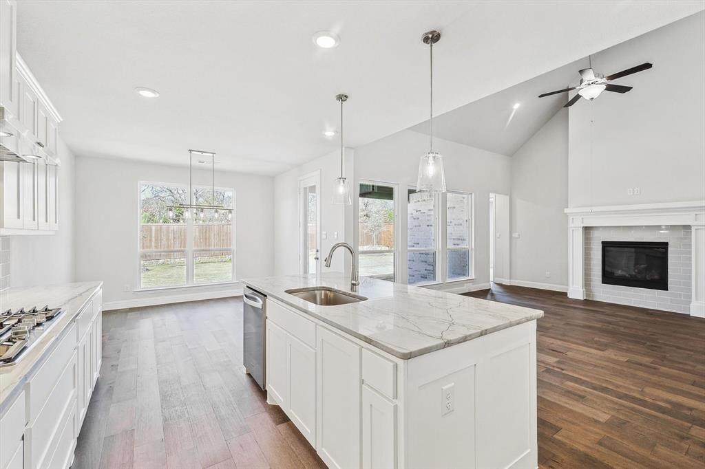 7123 Doe Creek Lane - Photo 1