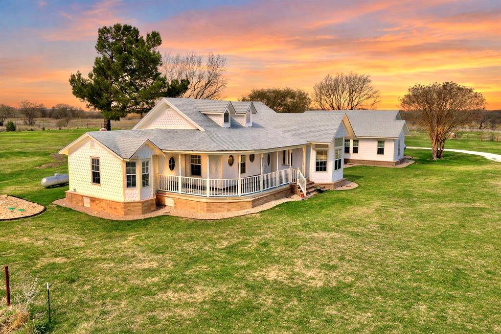 596 County Road 3425 - Photo 1