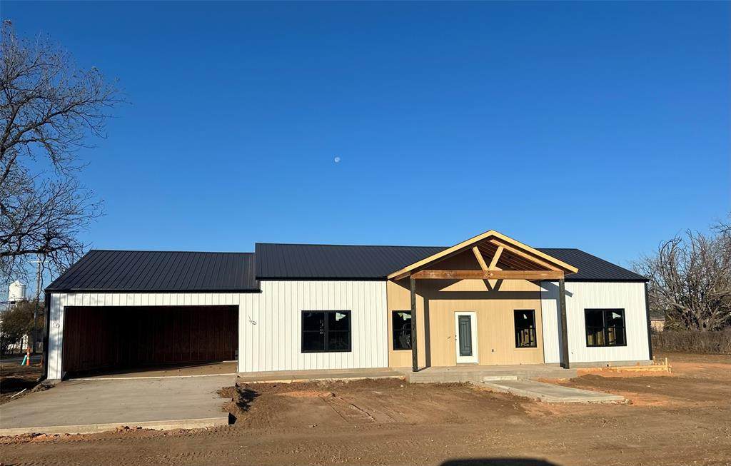 822 Rose Street - Photo 1