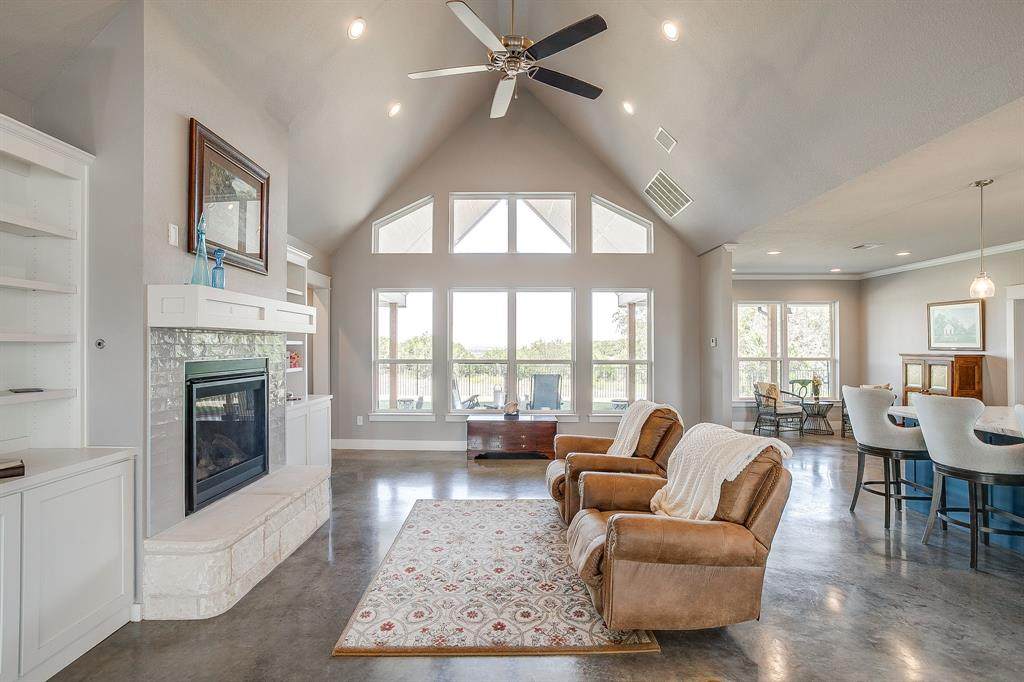 11783 Fm 4 - Photo 1