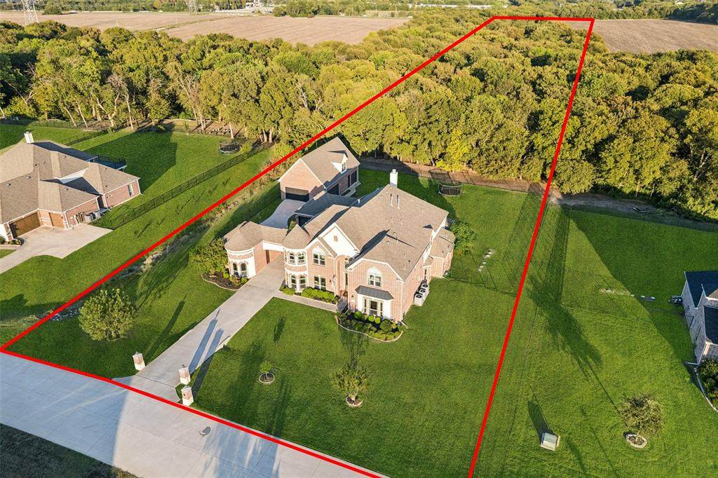 1545 Sara Cove - Photo 1