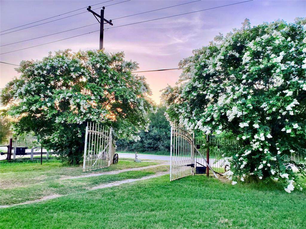 605 Killough Road - Photo 1