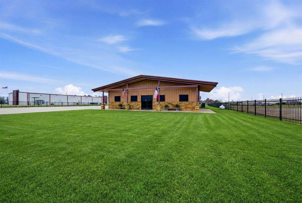 4626 County Road 2200 - Photo 1