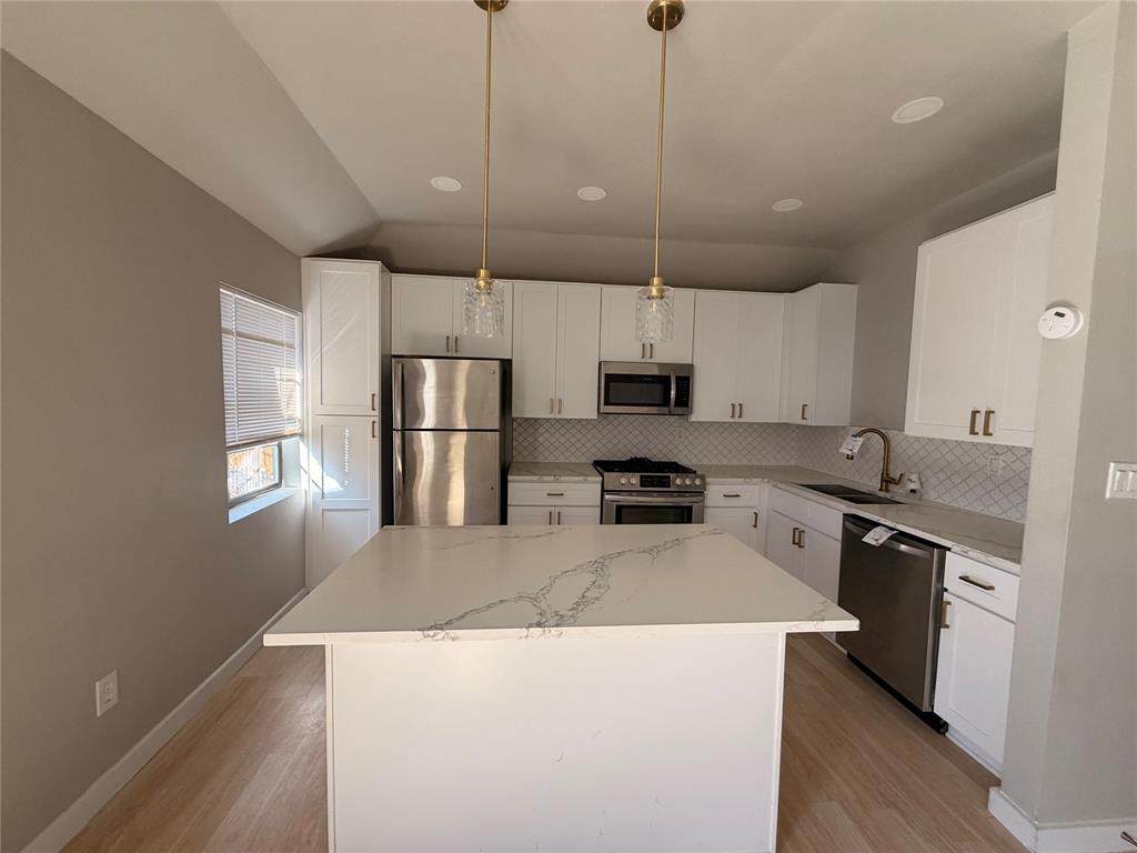 1115 Glasgow Drive - Photo 1