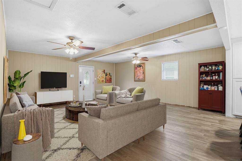 3904 Lakewood Drive - Photo 1