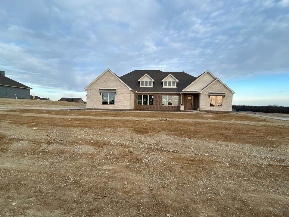 811 Westover Drive - Photo 1