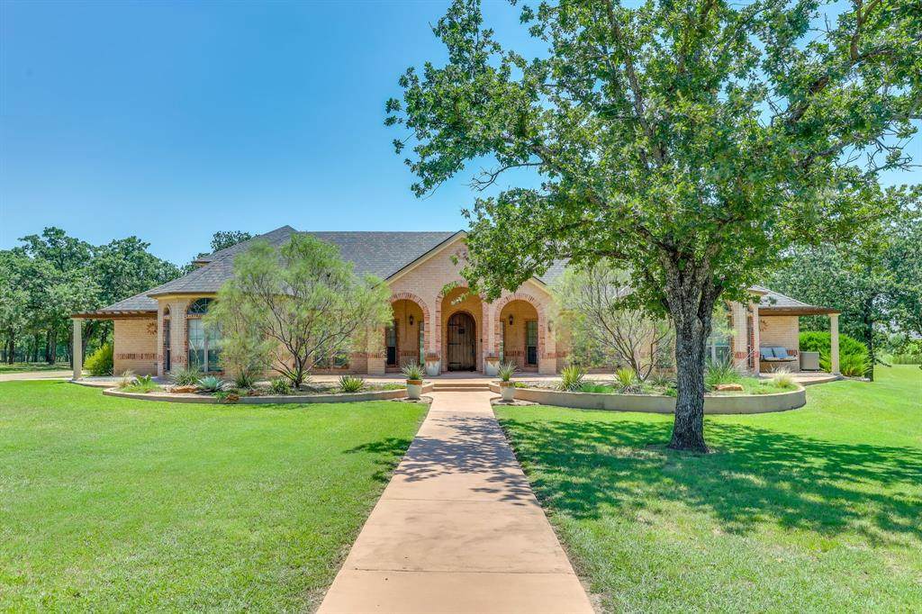 525 Sugartree Drive - Photo 1