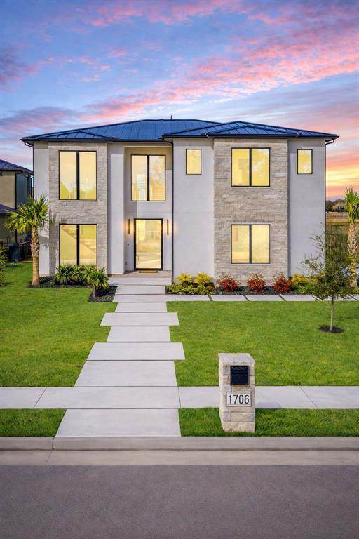 1706 Canal Street - Photo 1