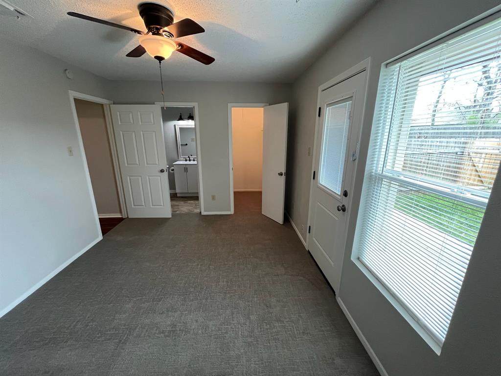 4919 Lovell Avenue - Photo 1