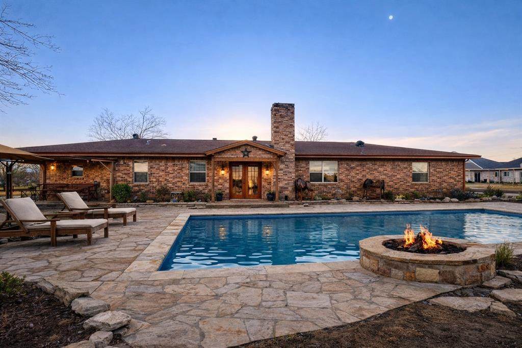 1325 County Road 319 - Photo 1