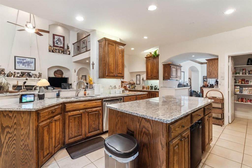 4105 Claridge Terrace - Photo 1