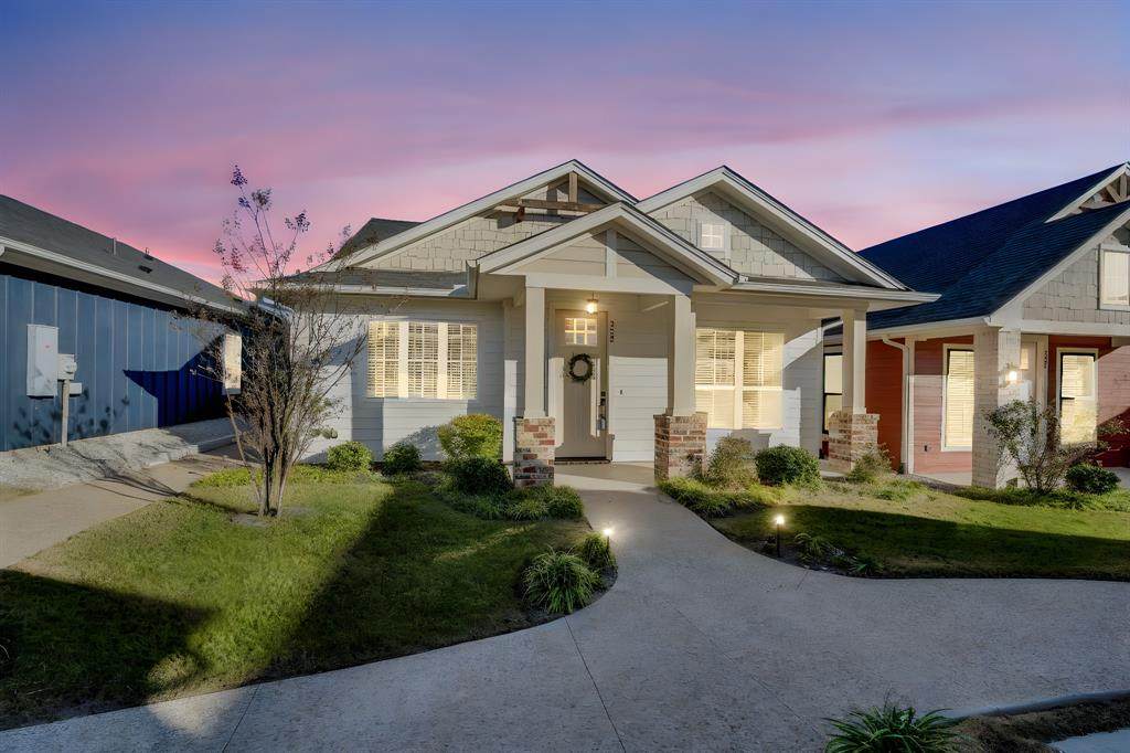 322 Woodside Trail - Photo 1