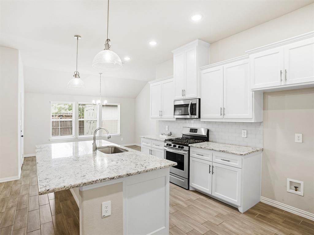 640 Mooney Drive - Photo 1