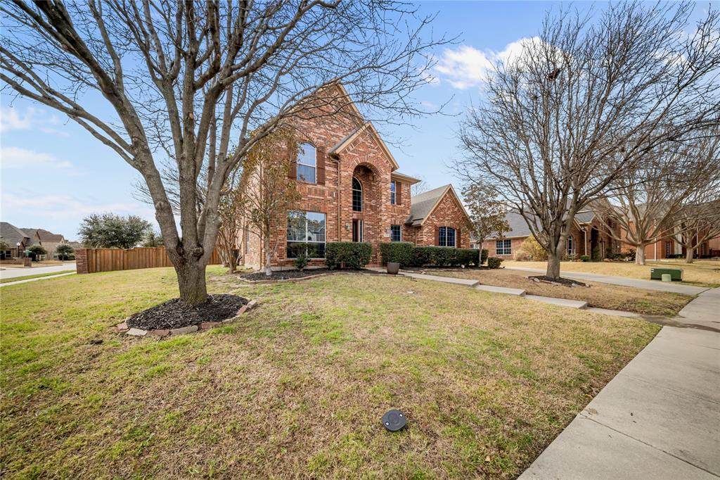 656 Memorial Hill Way - Photo 1