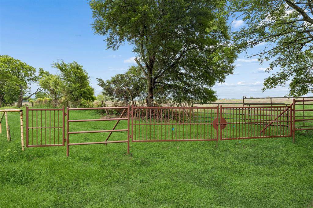 4130 County Road 4130 - Photo 1