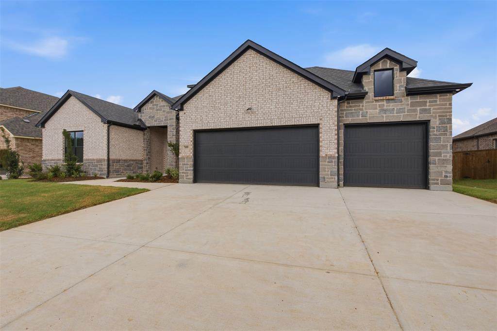 709 Allison Drive - Photo 1