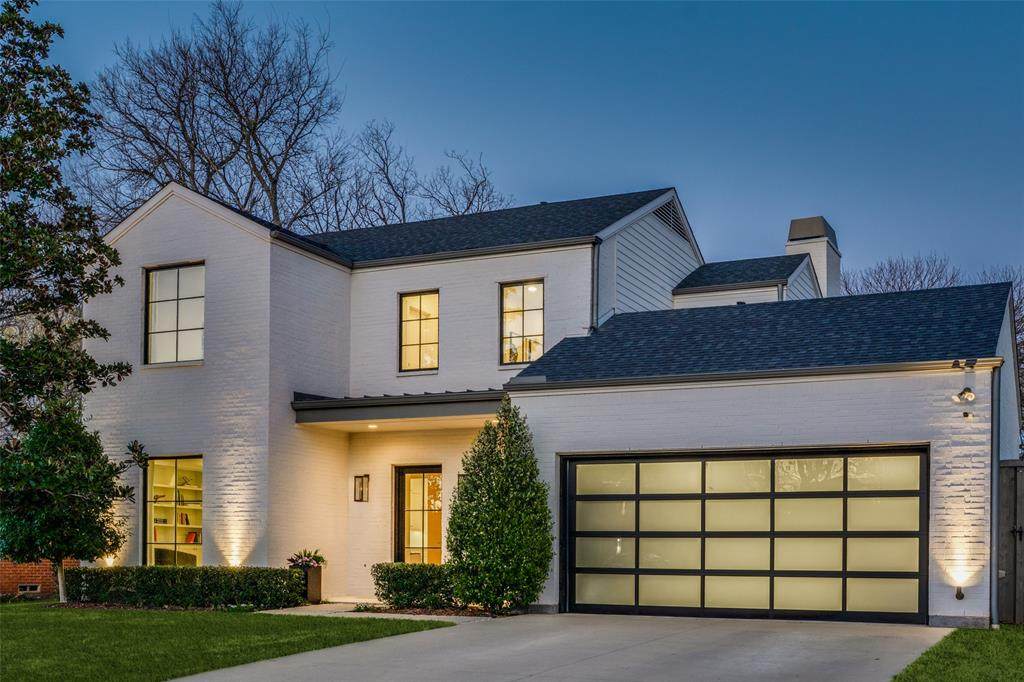 9562 Lakemont Drive - Photo 1