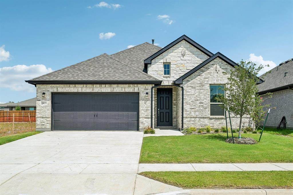 2423 Liberty Crossing Avenue - Photo 1