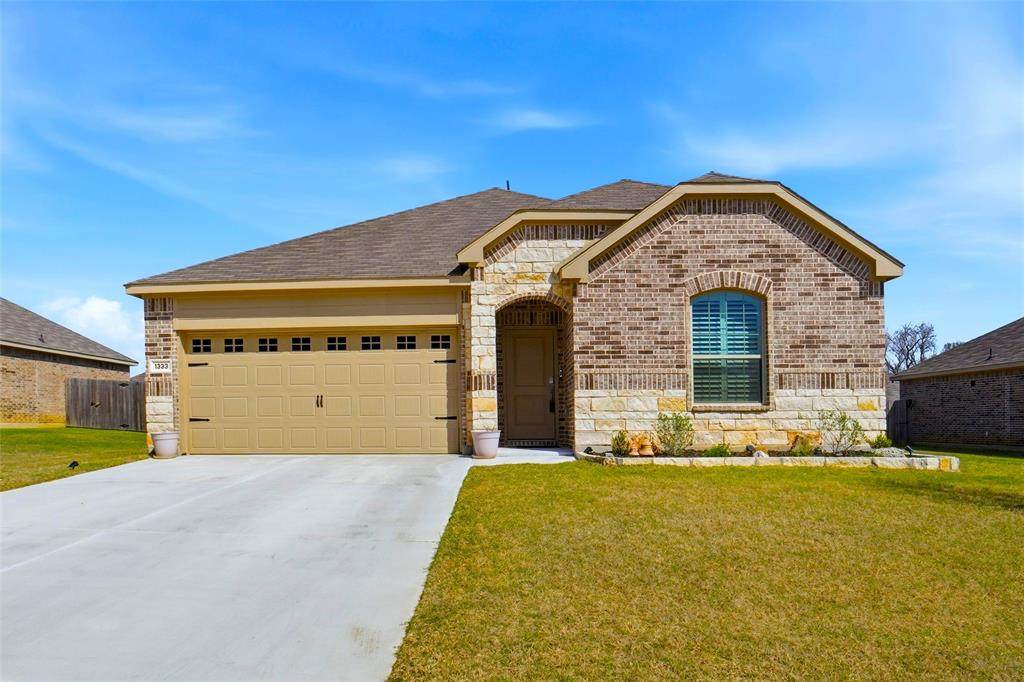 1333 Almond Road - Photo 1