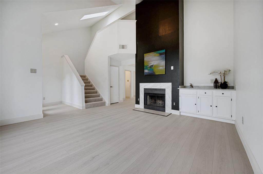815 Ventura Park - Photo 1