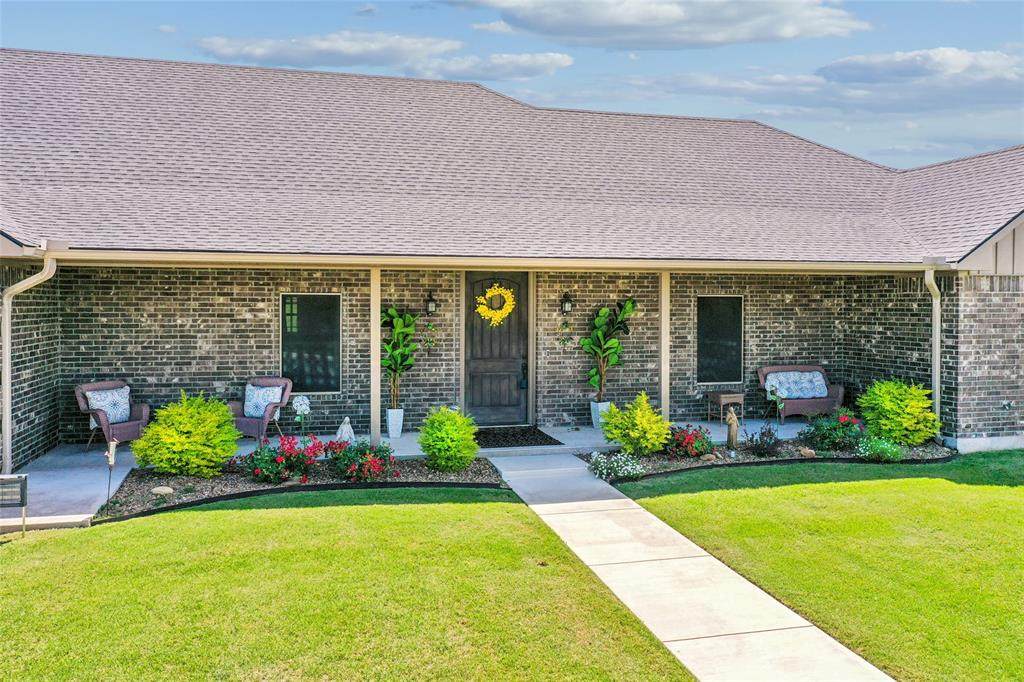 820 Fleitman Drive - Photo 1