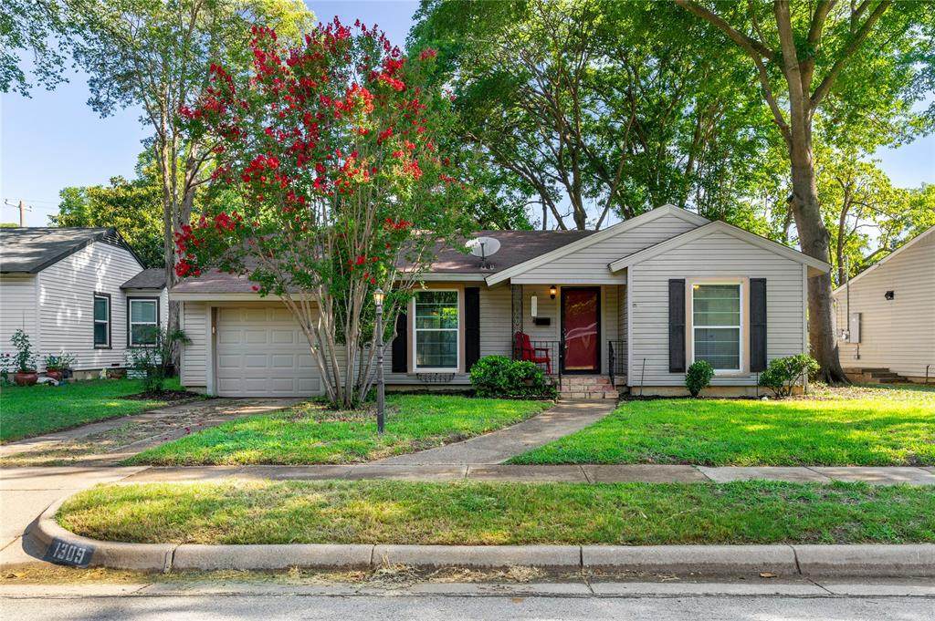1309 Marydale Drive - Photo 1