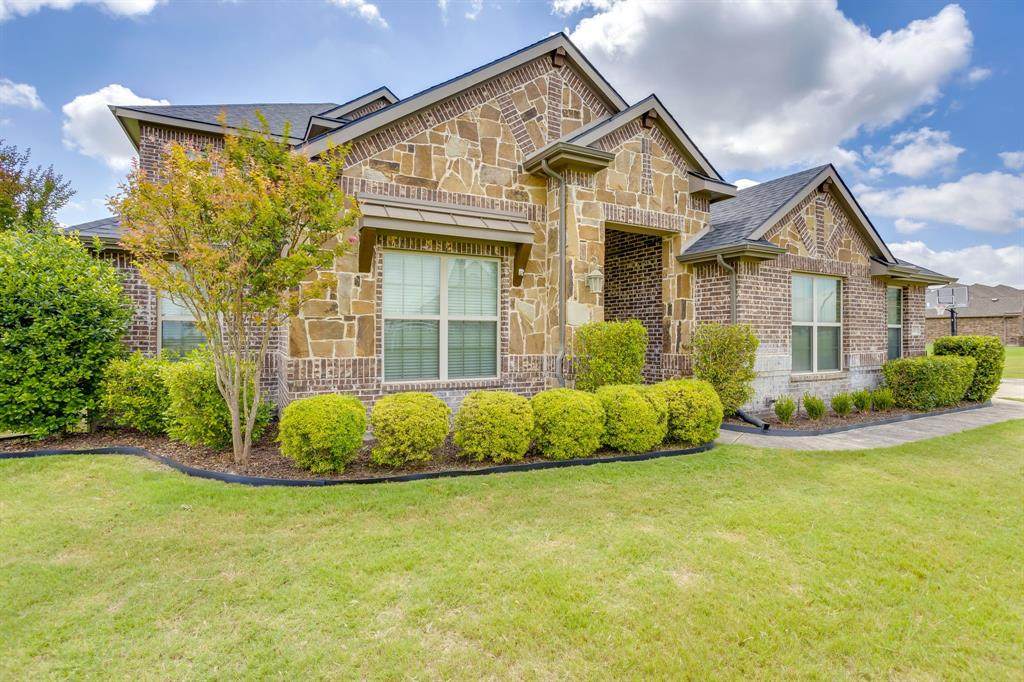 105 Legacy Downs Drive - Photo 1