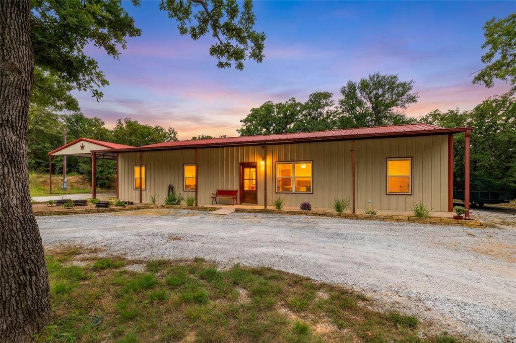 891 County Road 3592 - Photo 1