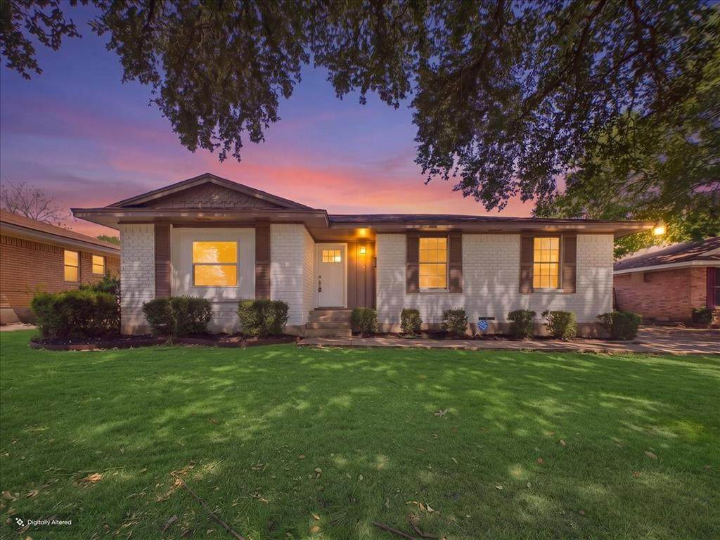 1211 Robin Glen Drive - Photo 1