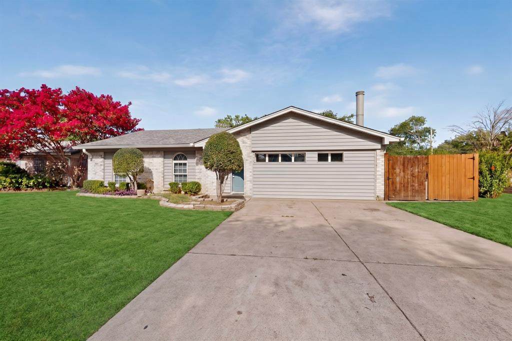 2041 Hemlock Drive - Photo 1