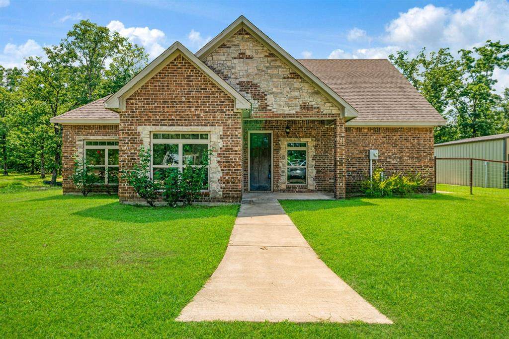 821 County Road 43830 - Photo 1