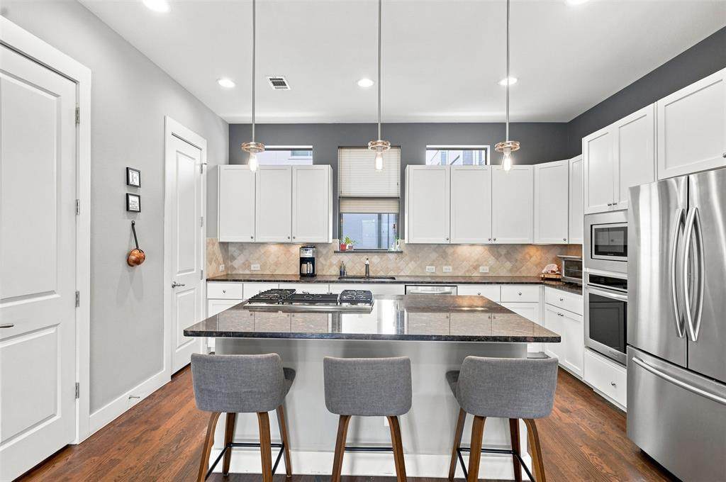 1114 Adams Street - Photo 1