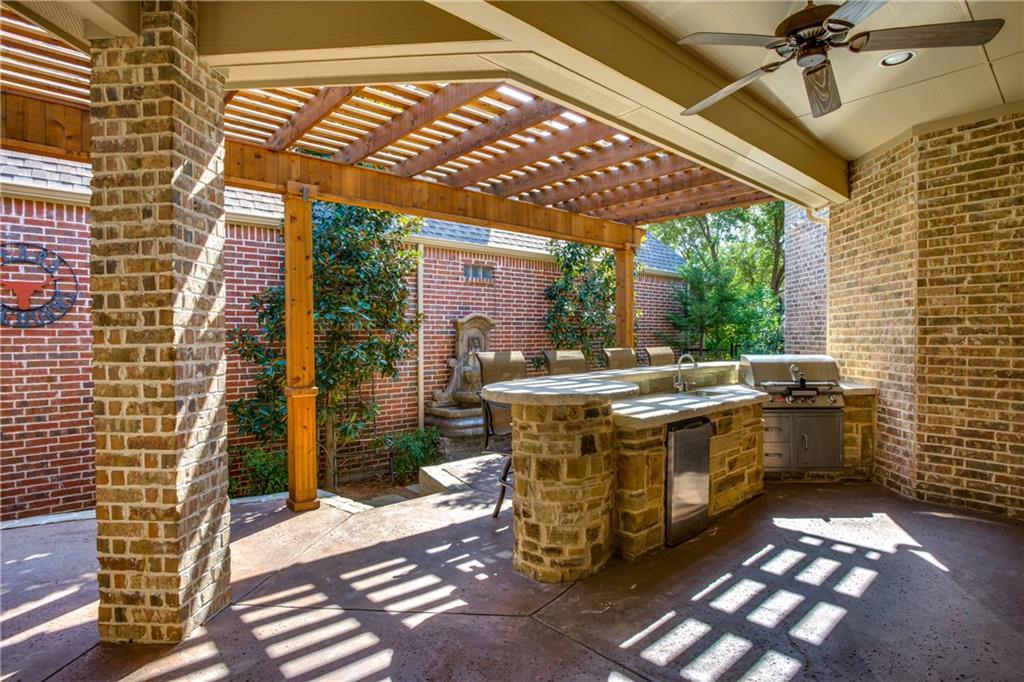 5590 Braemar Drive - Photo 1