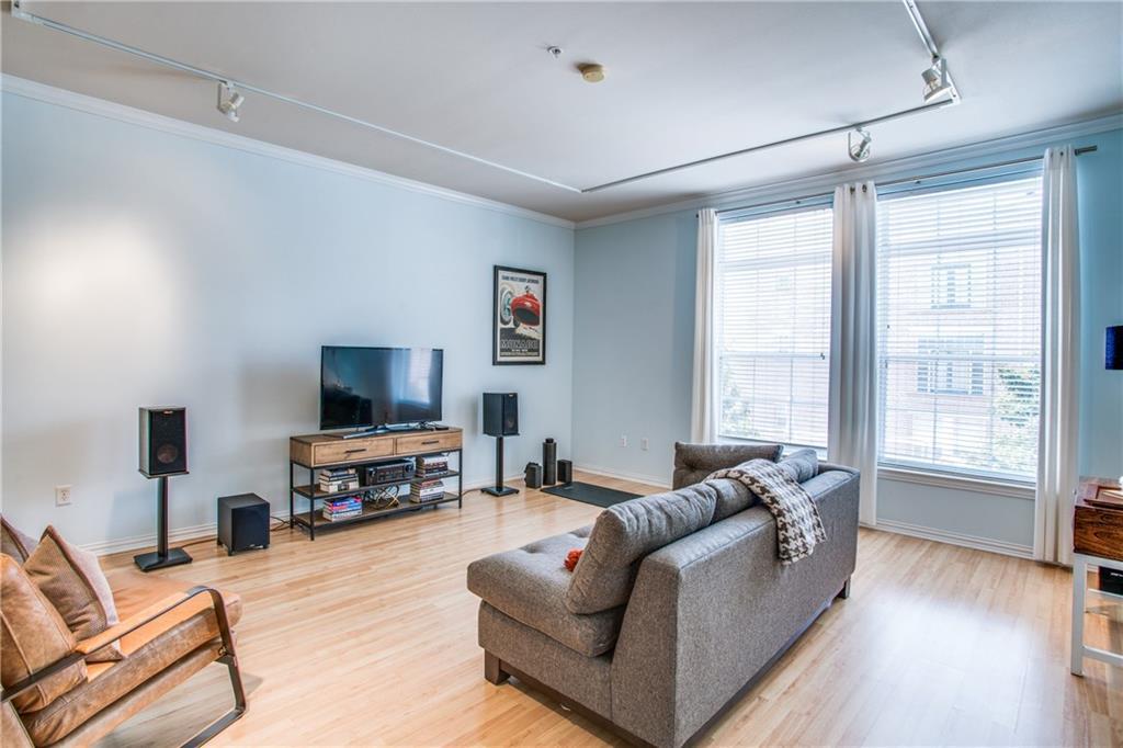 2305 Worthington Street - Photo 1