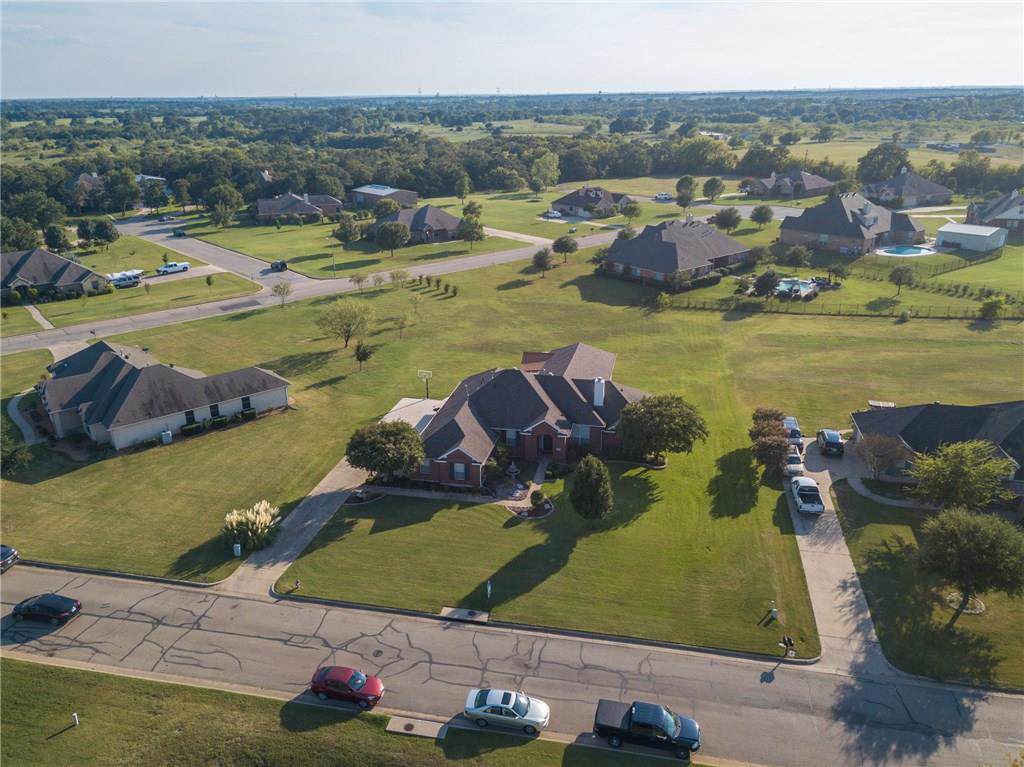 3004 Glenwood Drive - Photo 1