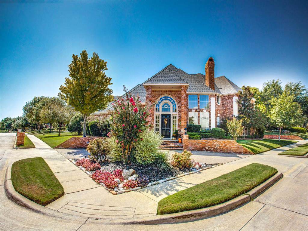 1000 Windsor Drive - Photo 1