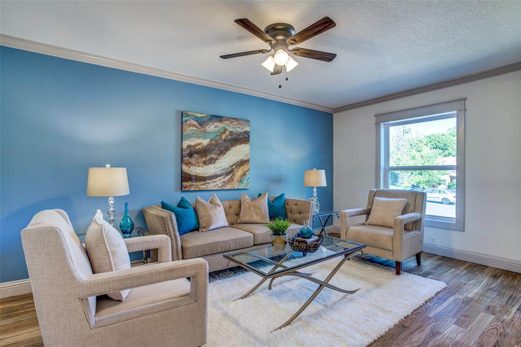 4917 Calmont Avenue - Photo 1