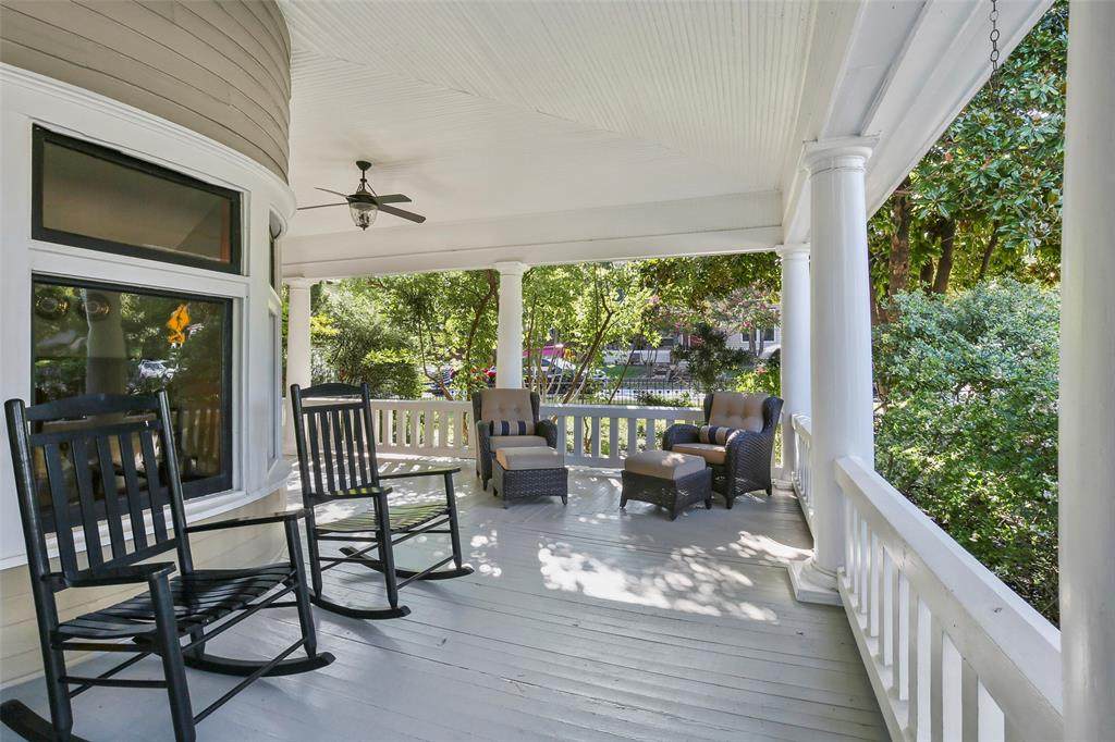 511 Virginia Street - Photo 1