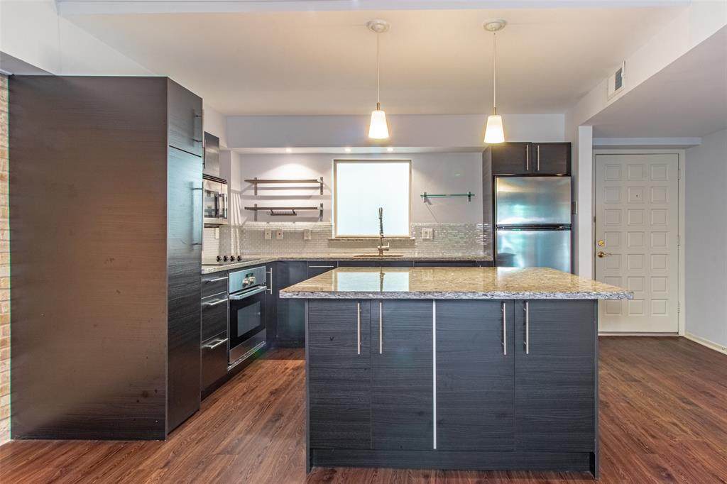 2525 Turtle Creek Boulevard - Photo 1