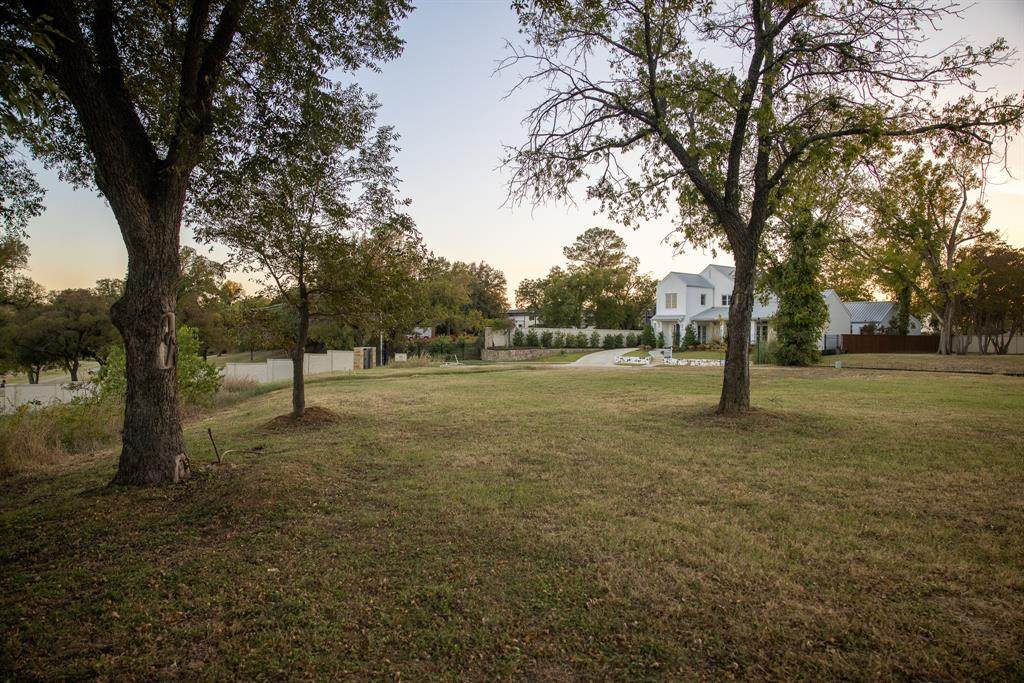 217 Clementine Court - Photo 1