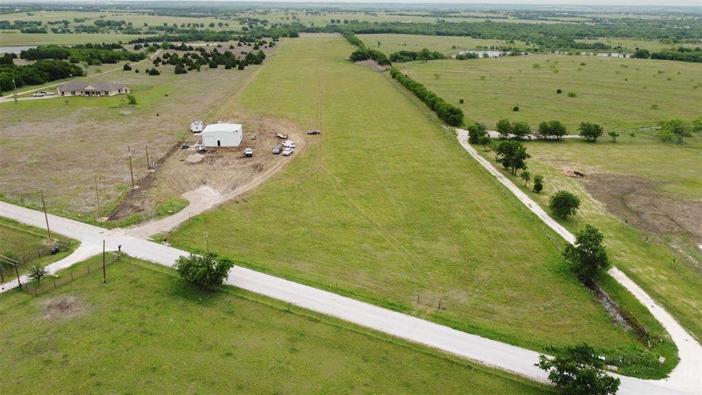 TBD Cr 210 2 - Photo 1