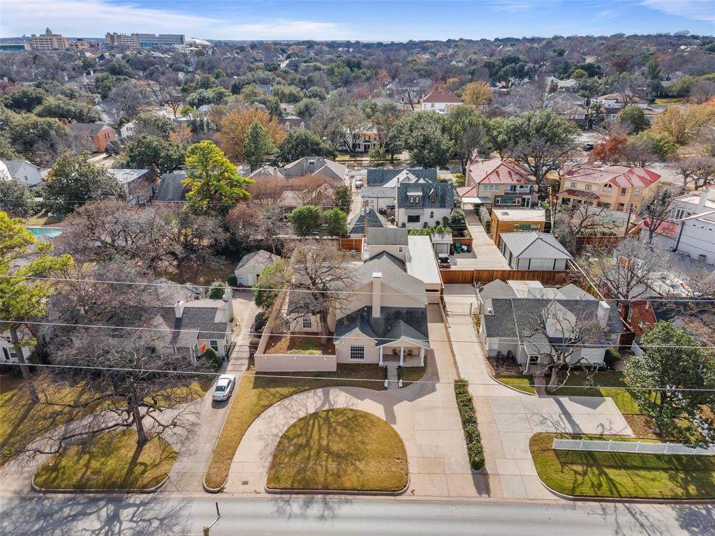 3911 White Settlement Road - Photo 1