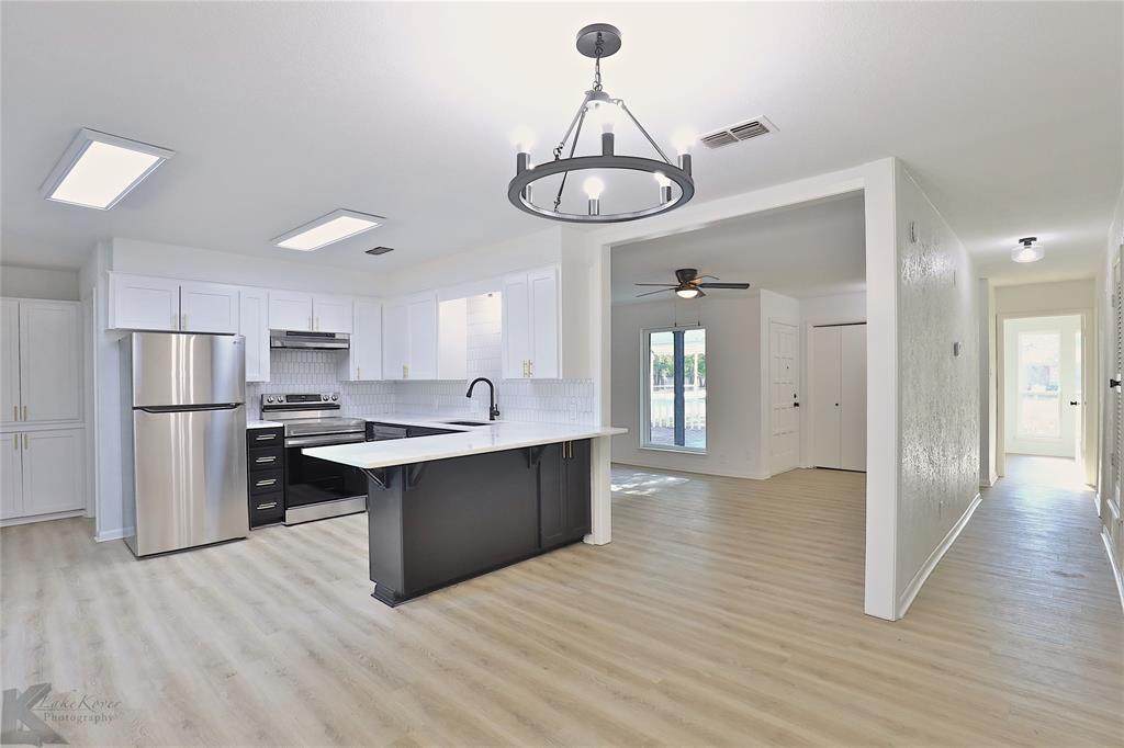 1917 Castle Drive - Photo 1