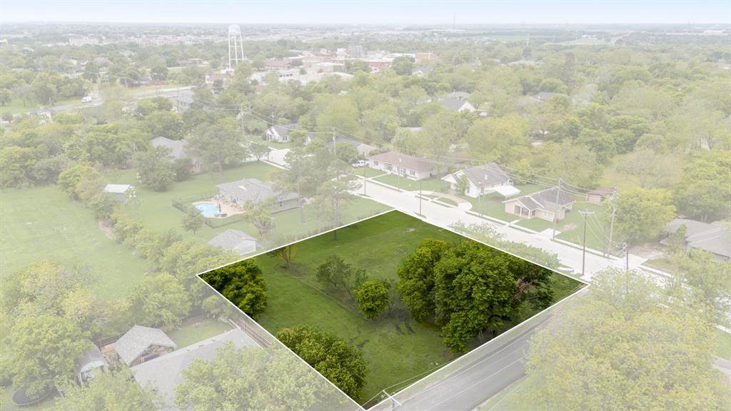 616 Josephine Street - Photo 1